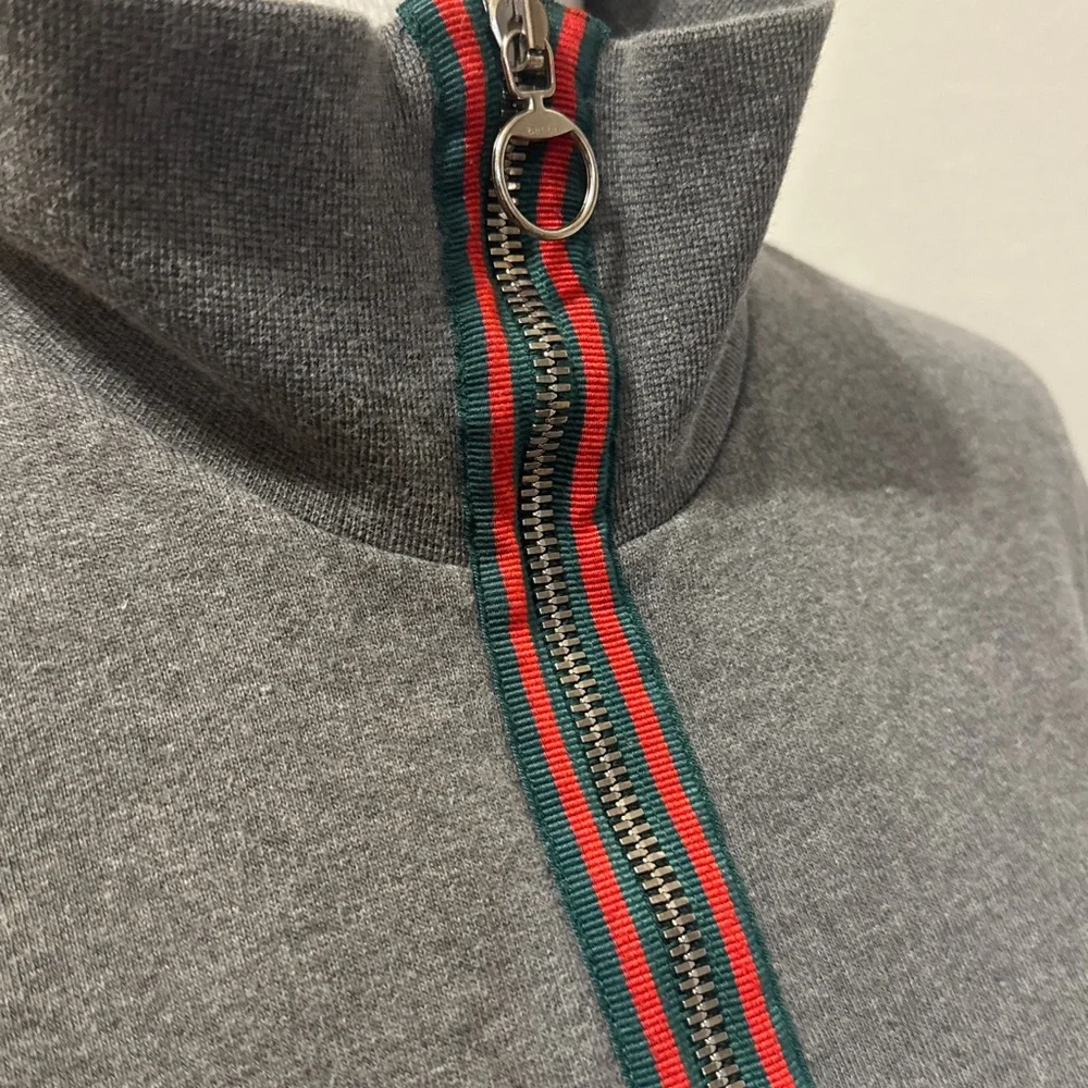 Gucci euc sweater